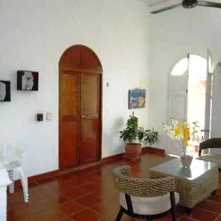 Guest house La Muralla 2*