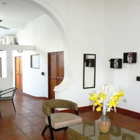 Pensión La Muralla